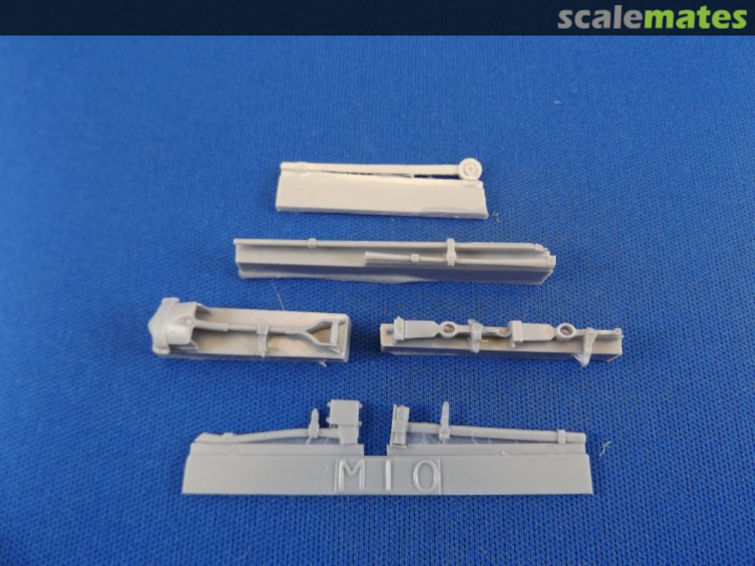 Boxart M10 Pioneering Tools w/Cast-In Straps for Tamiya 35-1309 The New TMD Boxart M10 Pioneering Tools w/Cast-In Straps for Tamiya 35-1309 The New TMD