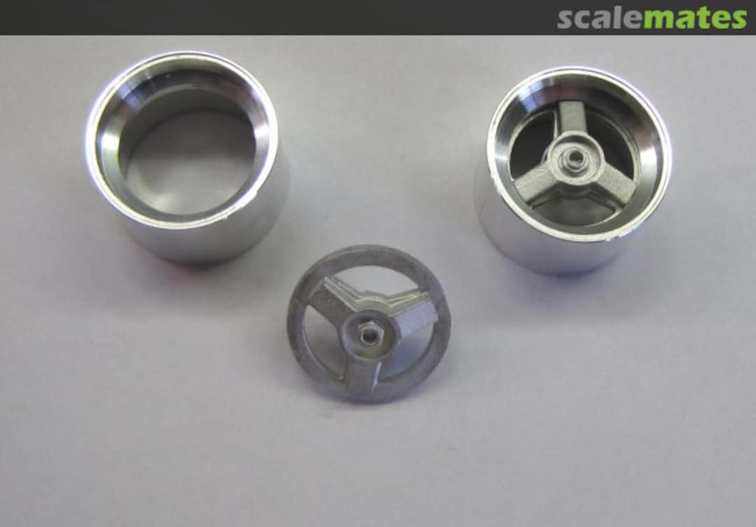 Boxart DYMAG 15 inch front wheels WS-2002 Icon Automotive Miniatures Boxart DYMAG 15 inch front wheels WS-2002 Icon Automotive Miniatures