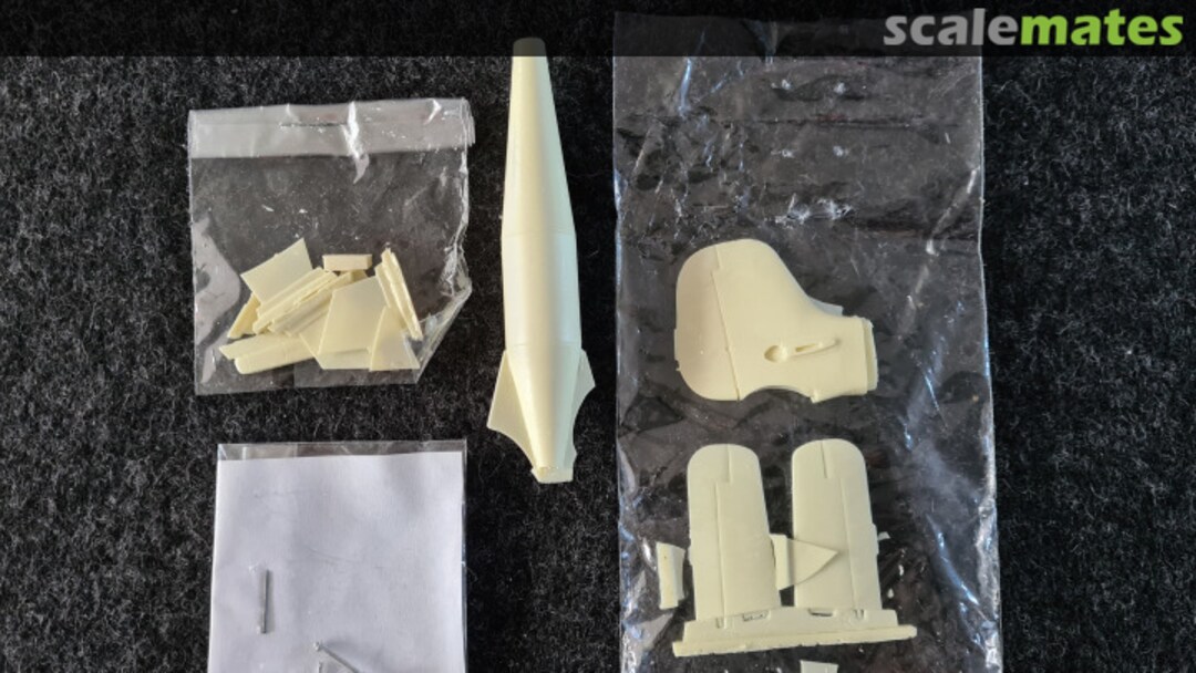 Contents Focke Wulf Fw 90 F-8 / R-15 (BT 1400 Torpedo Carrierer) ANT-46 Antares Models