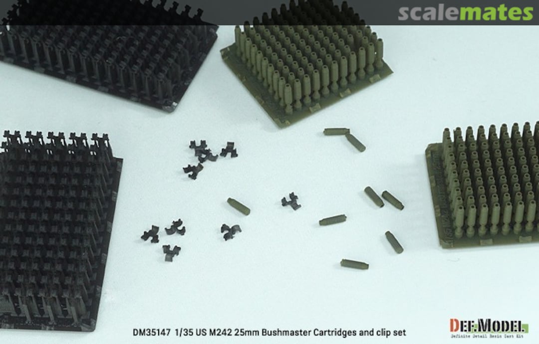 Contents US M242 25mm Bushmaster Cartridges and clip set DM35147 Def.Model Contents US M242 25mm Bushmaster Cartridges and clip set DM35147 Def.Model