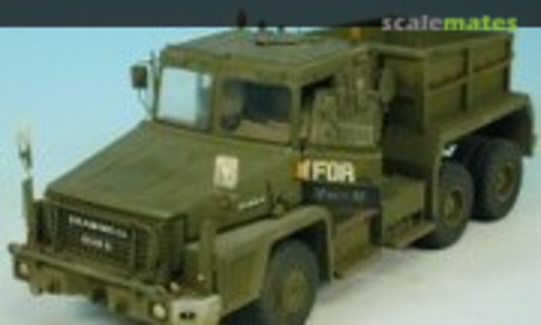 1:35 Commander Ballasted Tractor (Accurate Armour K095) K095