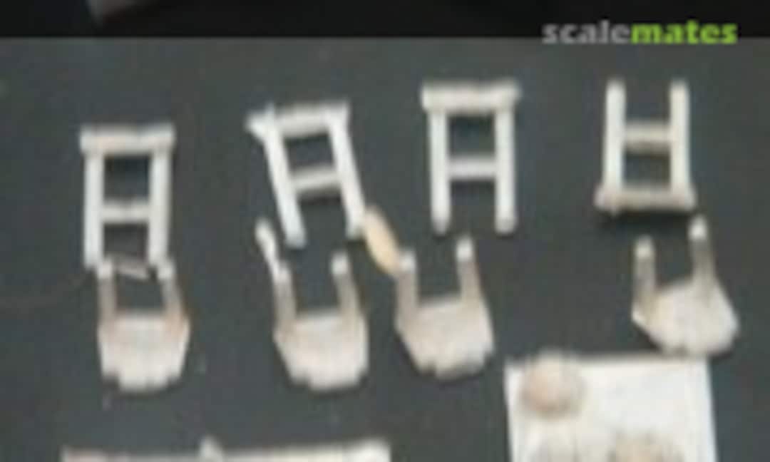 1:76 Table and chairs (SHQ Miniatures VP 25) VP 25