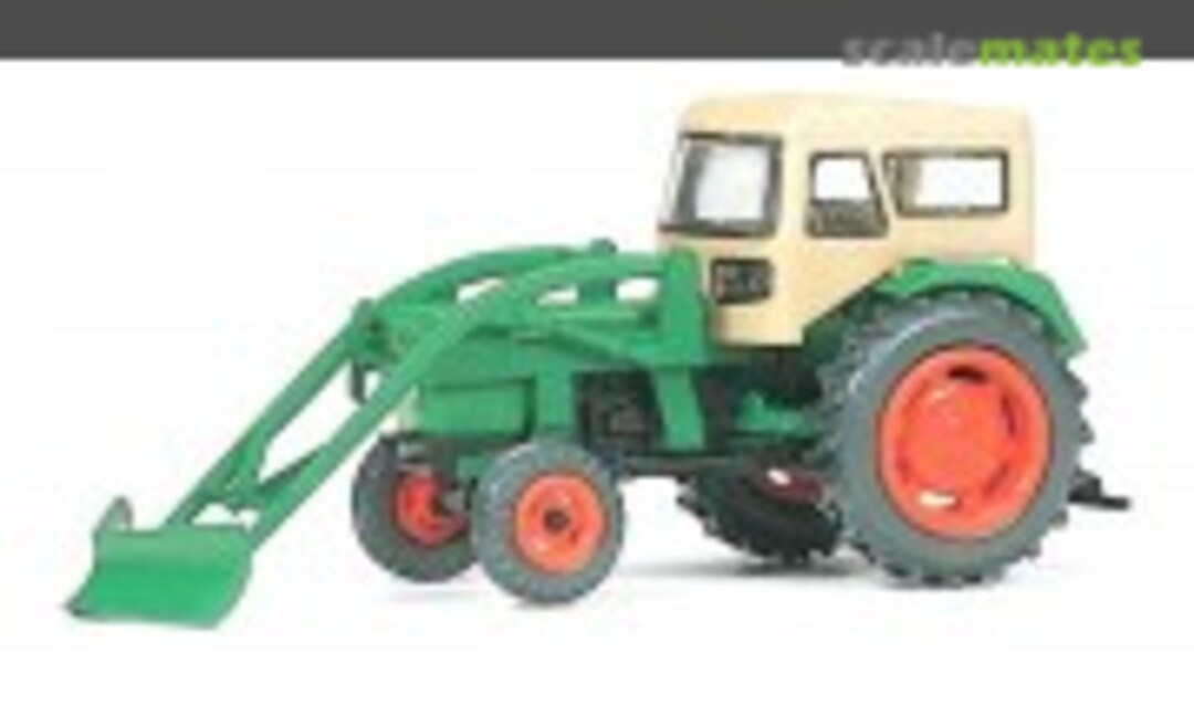 Farm tractor DEUTZ D 6206 with snow-plough (Preiser 17924)