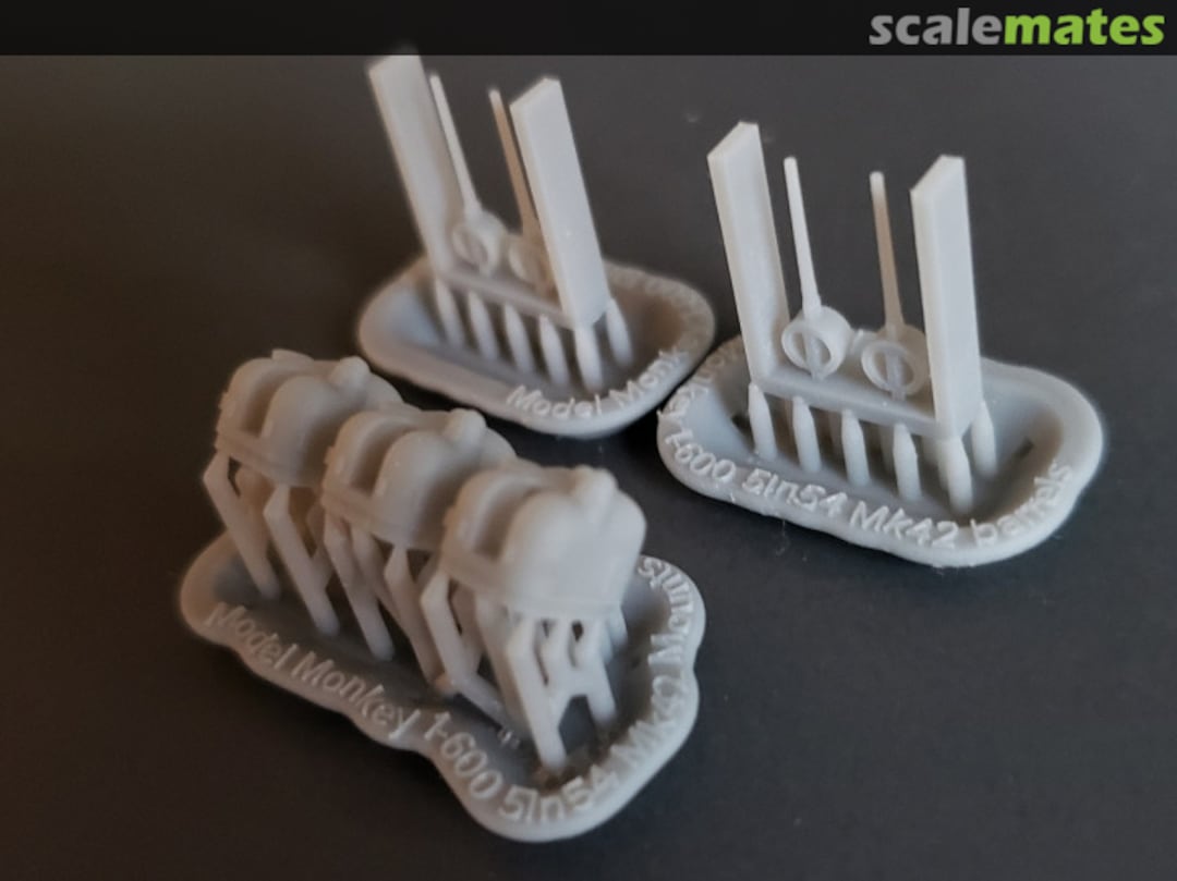 Boxart 5"/54 Mk.42 Single Dome "Frog-Eye" Mounts 600-5in54 1dome Model Monkey Boxart 5"/54 Mk.42 Single Dome "Frog-Eye" Mounts 600-5in54 1dome Model Monkey