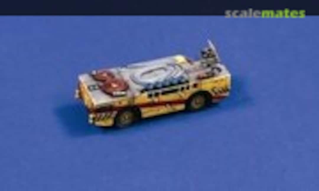 1:72 US Navy Carrier Fire Tractor (Verlinden Productions 2543)