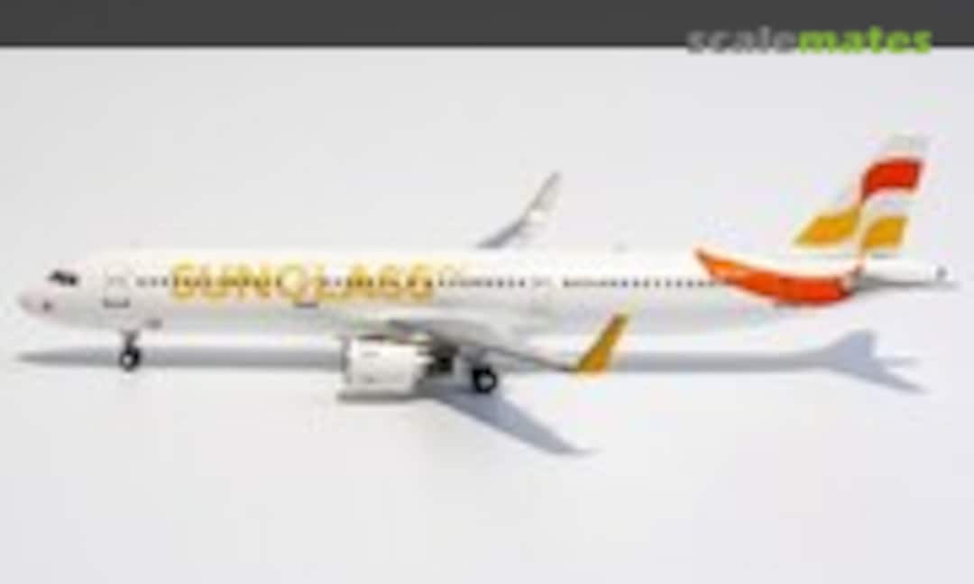 1:400 Sunclass Airlines Airbus A321-200 (NG Models 13028)