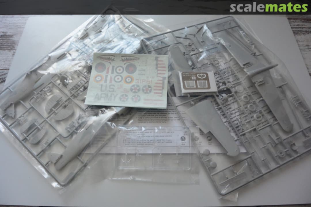 Contents Curtiss P-40B Warhawk (Tomahawk IIA) 02807 Trumpeter Contents Curtiss P-40B Warhawk (Tomahawk IIA) 02807 Trumpeter