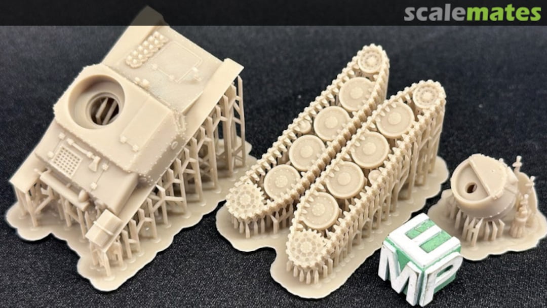 Contents Tankette CKD AH-IV - open hatch 72011414 EMP3d Contents Tankette CKD AH-IV - open hatch 72011414 EMP3d