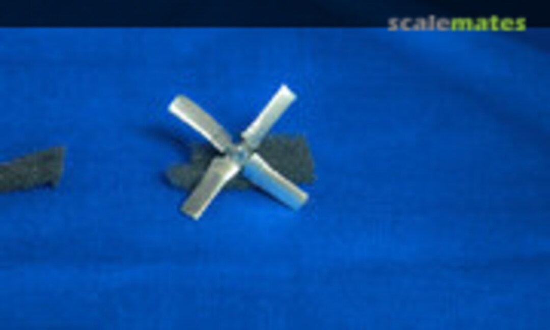 1:144 Aero Products four blade CV-580 / Electra prop (pewter) [set of 2] (Contrails Models CM44-Aero-prop)