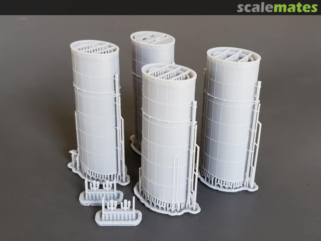 Boxart Titanic Funnels, with exterior pipes 200-Titanic Fnnls-w/ pipe Model Monkey Boxart Titanic Funnels, with exterior pipes 200-Titanic Fnnls-w/ pipe Model Monkey