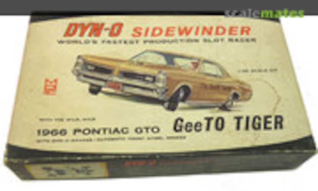 1:25 1966 Pontiac GTO (MPC MP141)