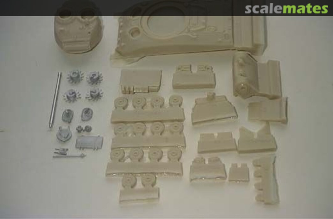 Boxart Sherman M4A1 späte Oberwanne m. T23 Turm MR-72038 MR Modellbau Boxart Sherman M4A1 späte Oberwanne m. T23 Turm MR-72038 MR Modellbau