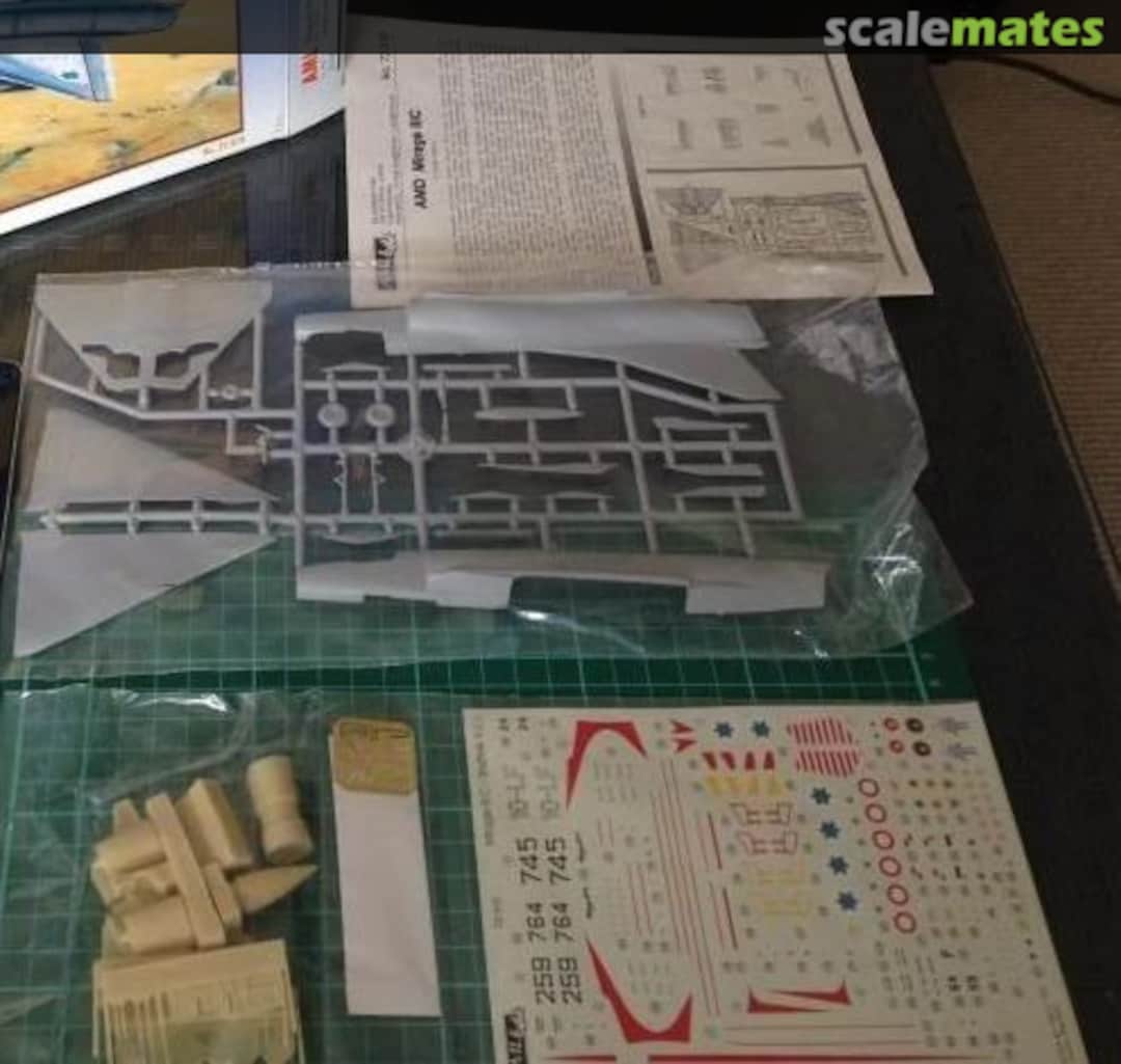 Contents Dassault Mirage IIIC 72 010 AML Contents Dassault Mirage IIIC 72 010 AML