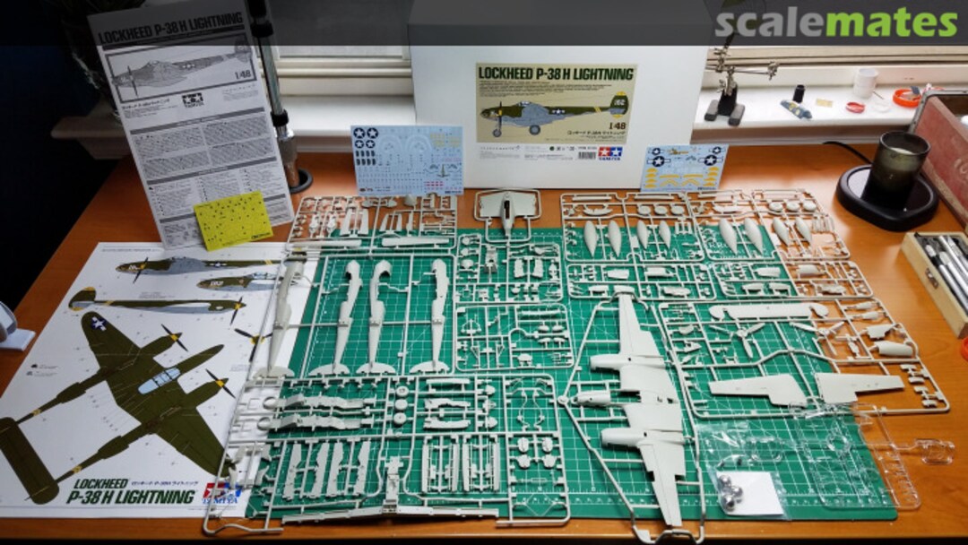 Contents Lockheed P-38H Lightning 25199 Tamiya Contents Lockheed P-38H Lightning 25199 Tamiya