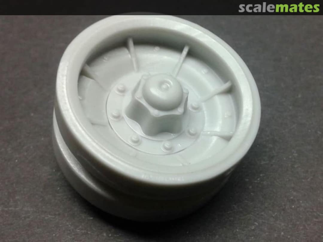 Boxart AMX-30 & AMX F1 road wheels RE35-584 Panzer Art Boxart AMX-30 & AMX F1 road wheels RE35-584 Panzer Art