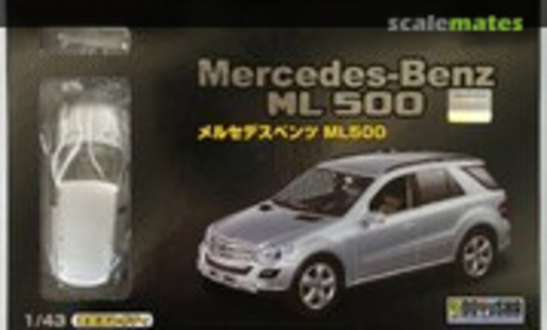 1:43 Mercedes-Benz ML500 (Doyusha XQ43SC-6-800) XQ43SC-6-800