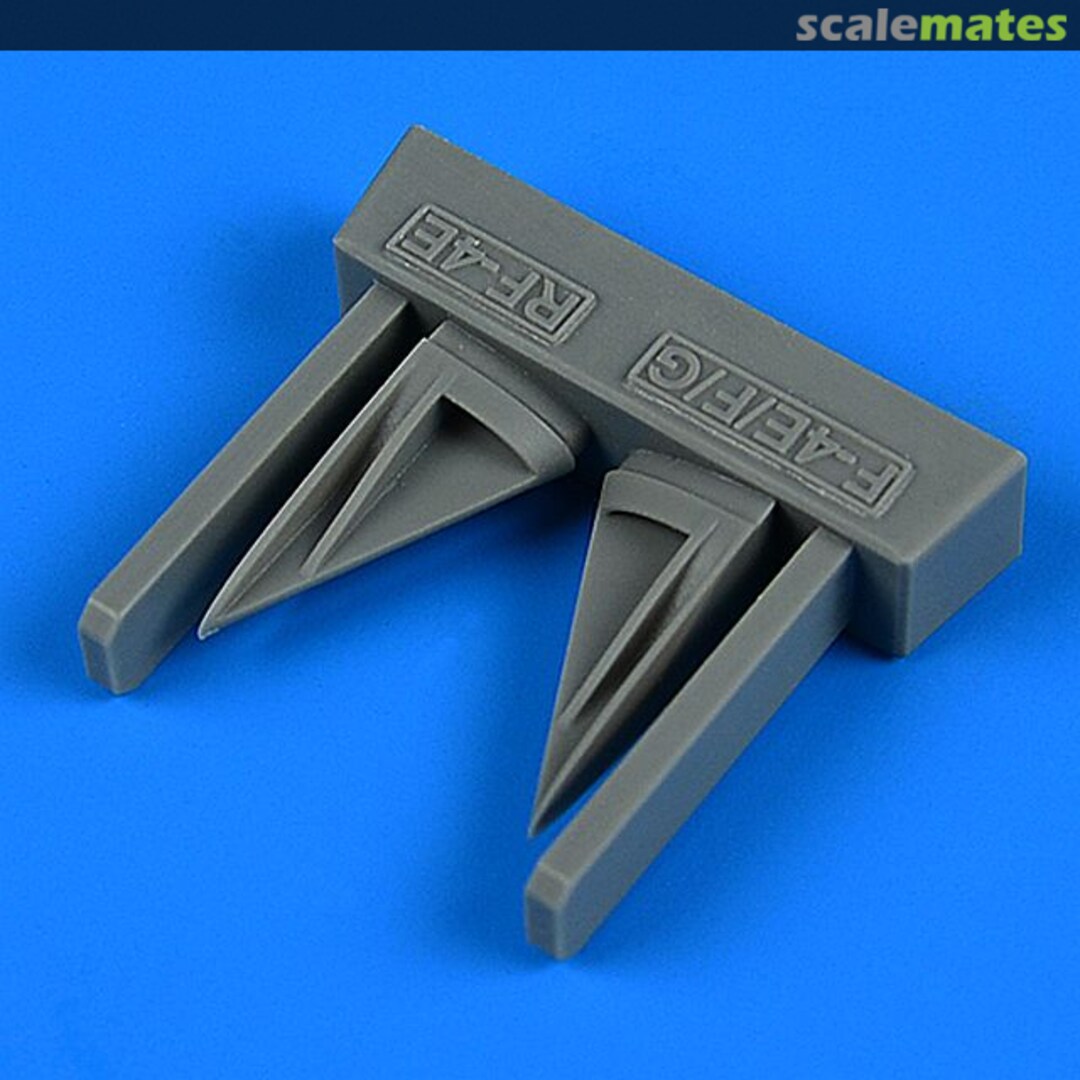 Boxart F-4E/F/G RF-4E Phantom II - Vertical Tail Air Inlet QB 32 264 Quickboost Boxart F-4E/F/G RF-4E Phantom II - Vertical Tail Air Inlet QB 32 264 Quickboost