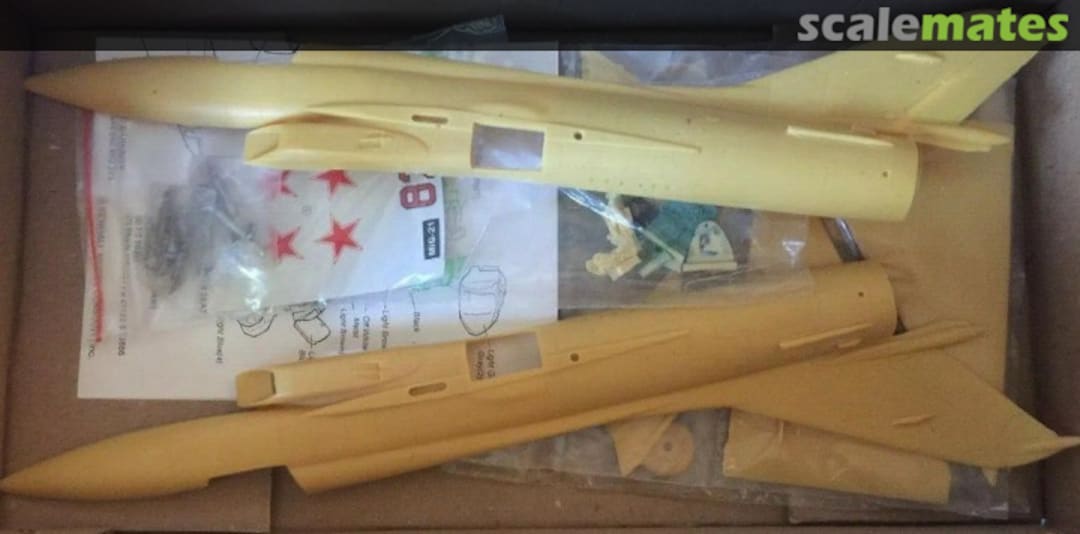 Contents MiG-21 E-8 prototype R-403 HI-KIT Contents MiG-21 E-8 prototype R-403 HI-KIT