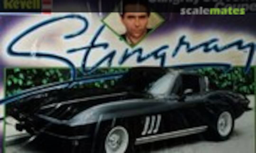 1:25 Stingray Corvette Coupe (Revell 7377)