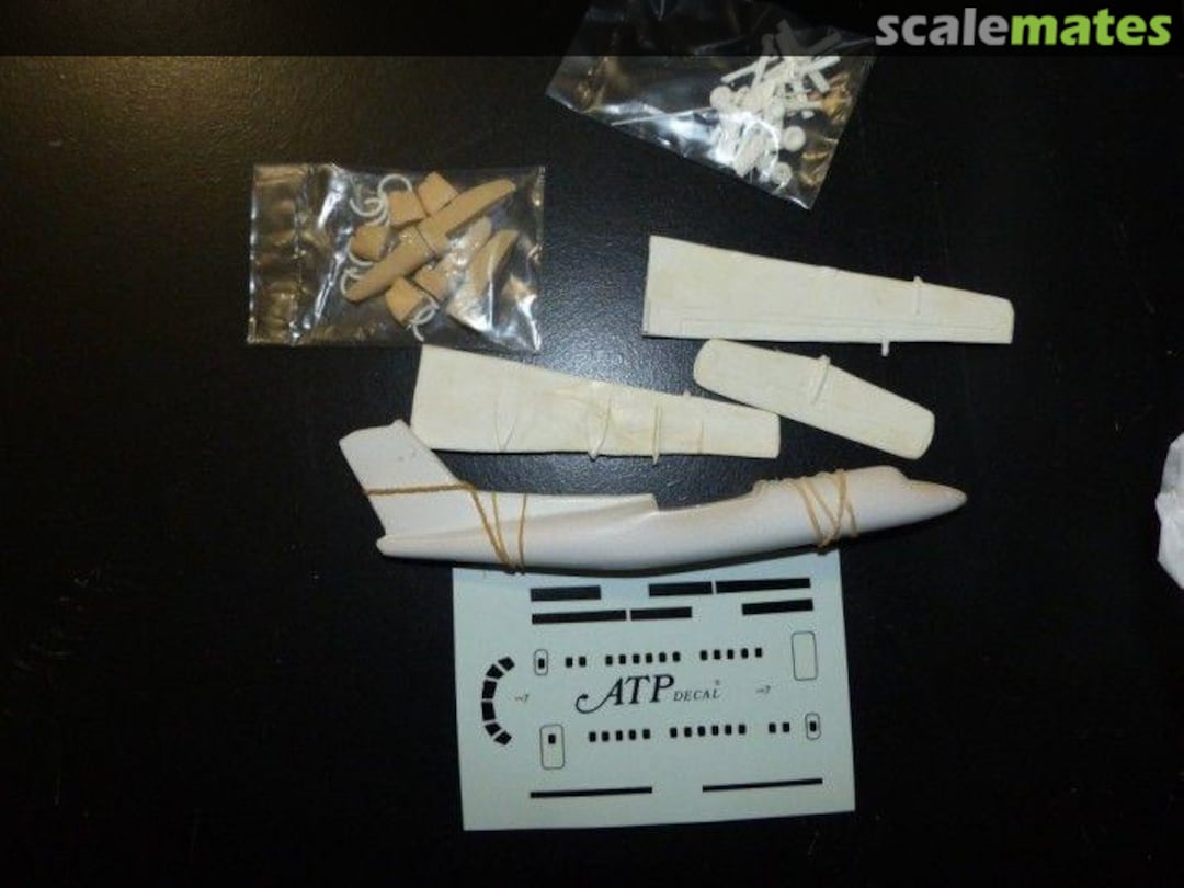 Contents De Havilland Canada Dash 7 SQ-35 Sasquatch Contents De Havilland Canada Dash 7 SQ-35 Sasquatch