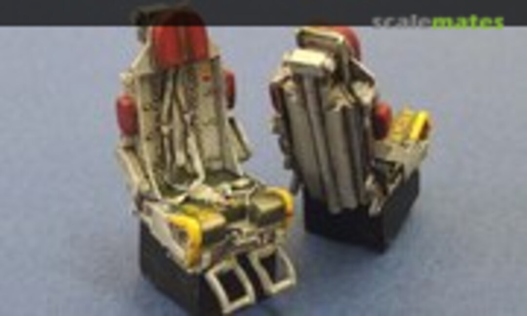 1:48 F-100 Seats set (w/Belt, 2ea) (Legend Productions LF4004) LF4004