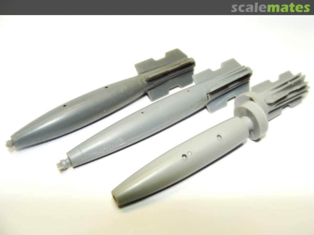 Boxart Mk 82 BSU-49 Bomb Set (2 bombs) 32080 AMS Resin Boxart Mk 82 BSU-49 Bomb Set (2 bombs) 32080 AMS Resin