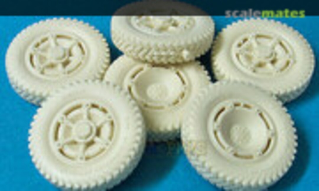 1:35 Autoblinda 41/43 (Hussar Productions 35050) 35050