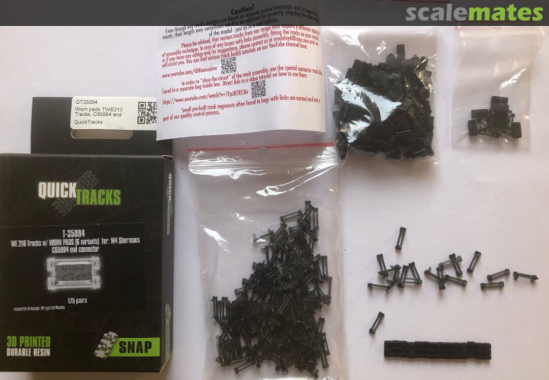 Contents Worn pads WE210 Tracks, C65994 end connector T-35084 QUICKTRACKS