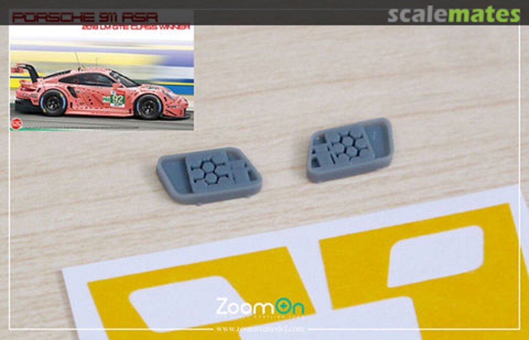 Boxart Porsche 911 RSR Fog light Z179 ZoomOn