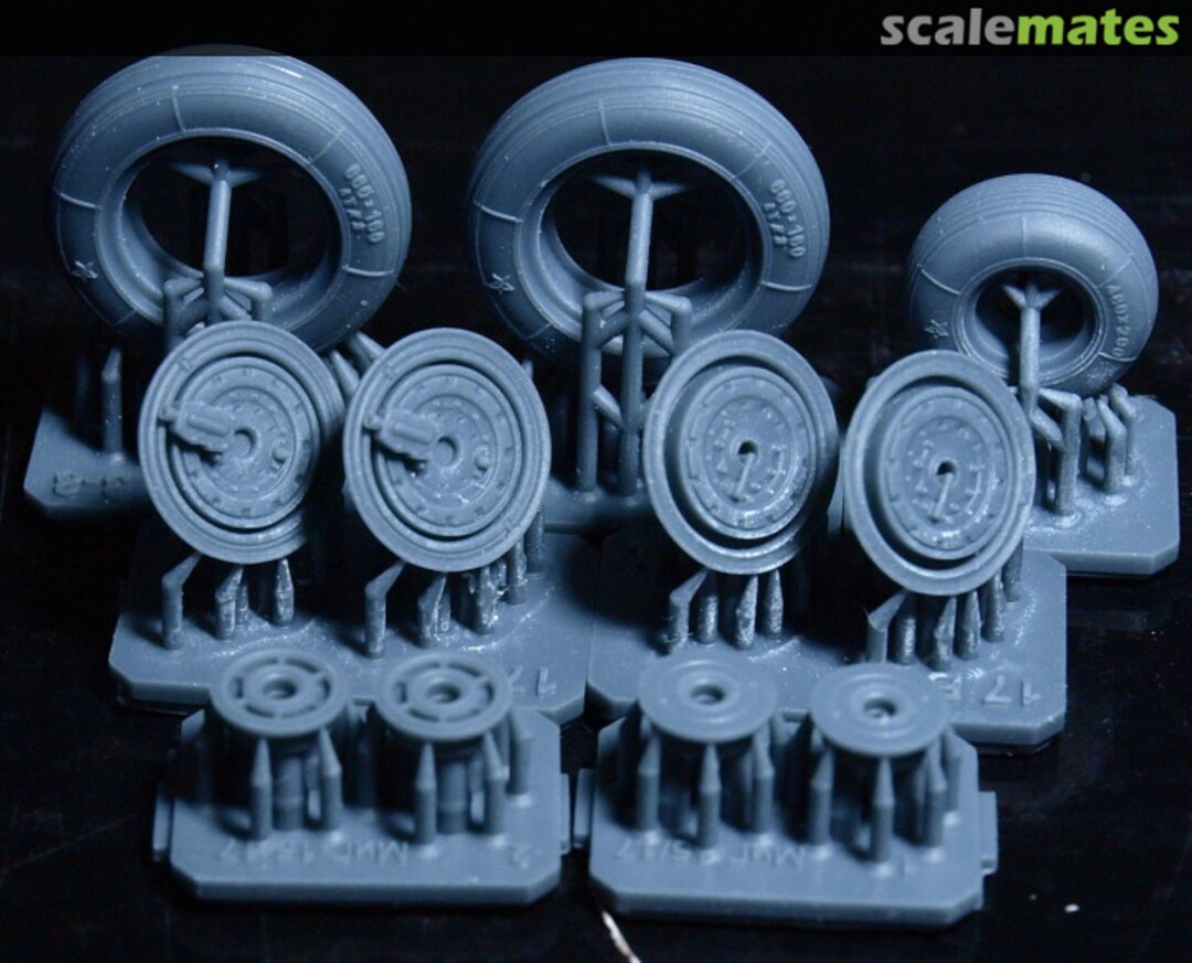 Contents Shenyang J-5 wheels set №8 MLH/Bring It! Contents Shenyang J-5 wheels set №8 MLH/Bring It!