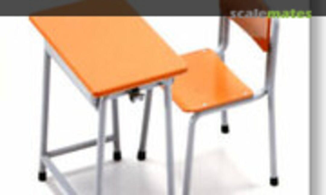 1:12 Desk & Chair of School (Hasegawa 620018) 620018