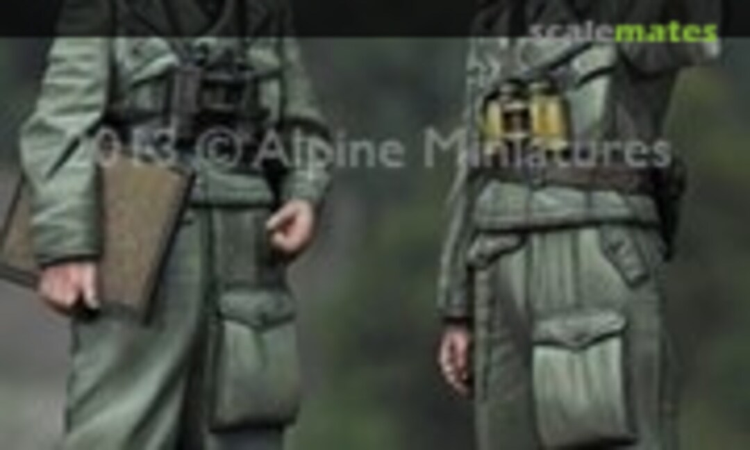 1:35 Otto Carius & NCO Set (2 Figures) (Alpine Miniatures 35150)