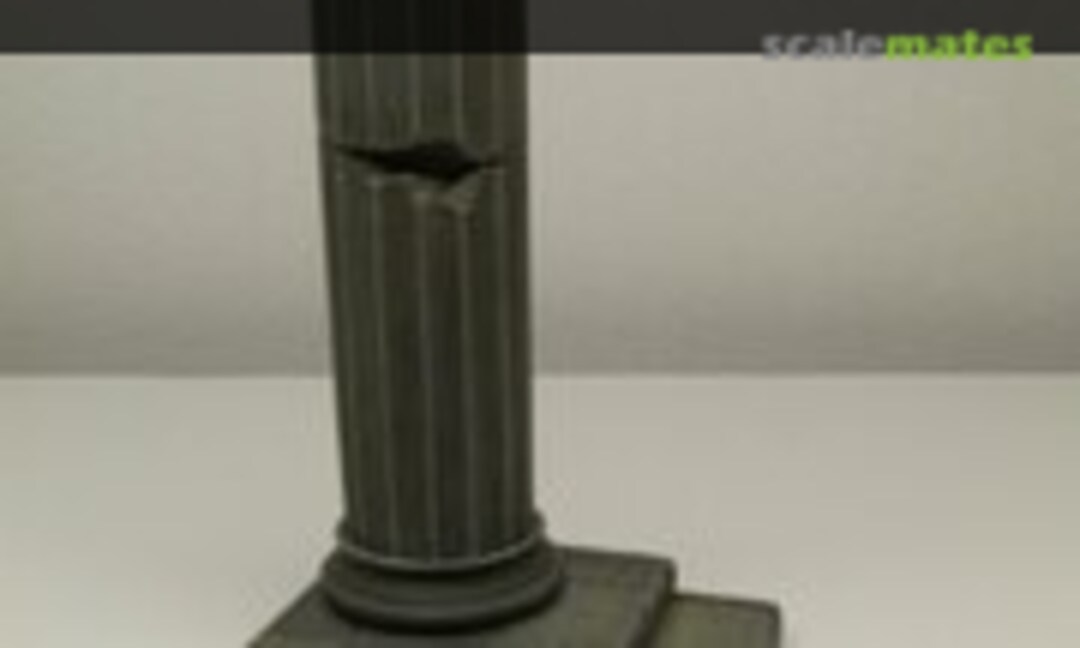 Column with Steps ( Figure Base ) (Reality in Scale 35192)