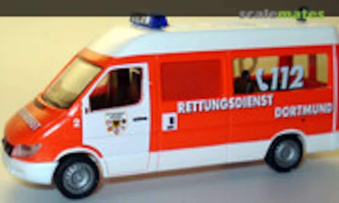 1:87 Mercedes Benz Sprinter RTW Feuerwehr Dortmund (Herpa 243261)