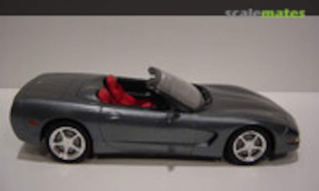 1:25 2003 Corvette Convertible (Revell 85-0947)