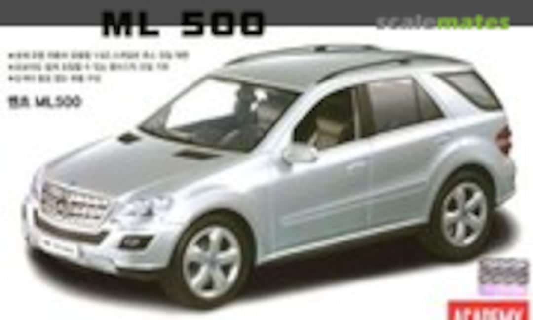 1:43 Mercedes-Benz ML 500 (Academy 15526) 15526