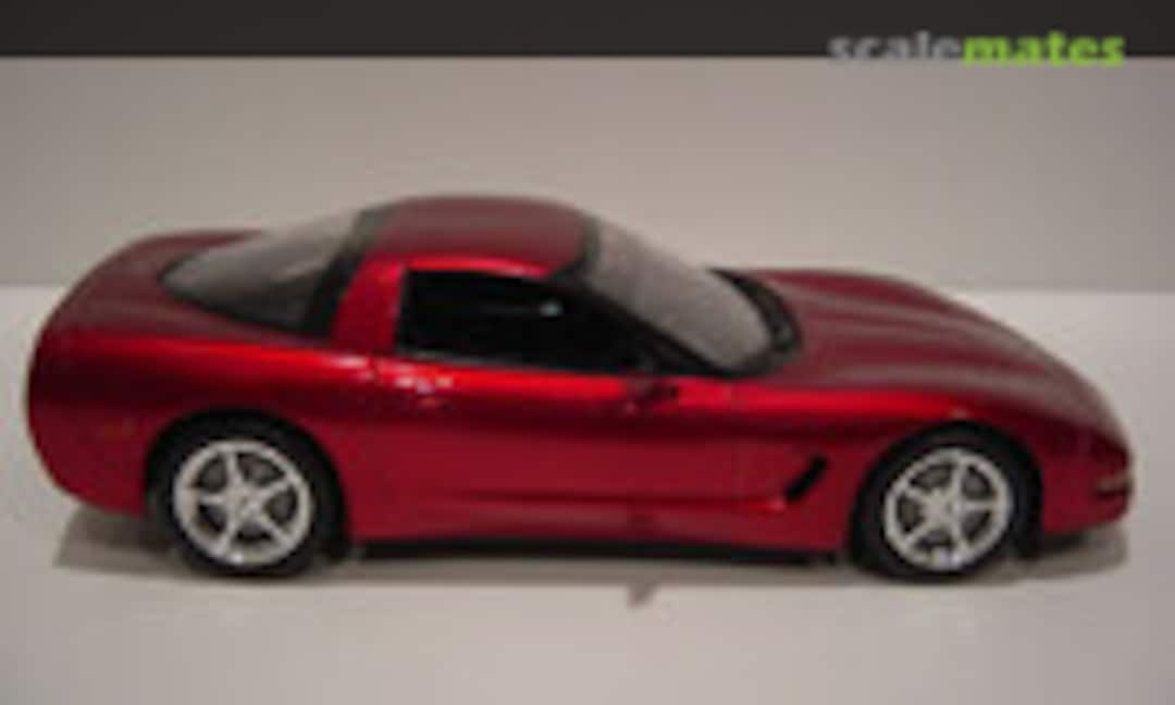 1:25 2004 Corvette Coupe (Revell 85-0952)