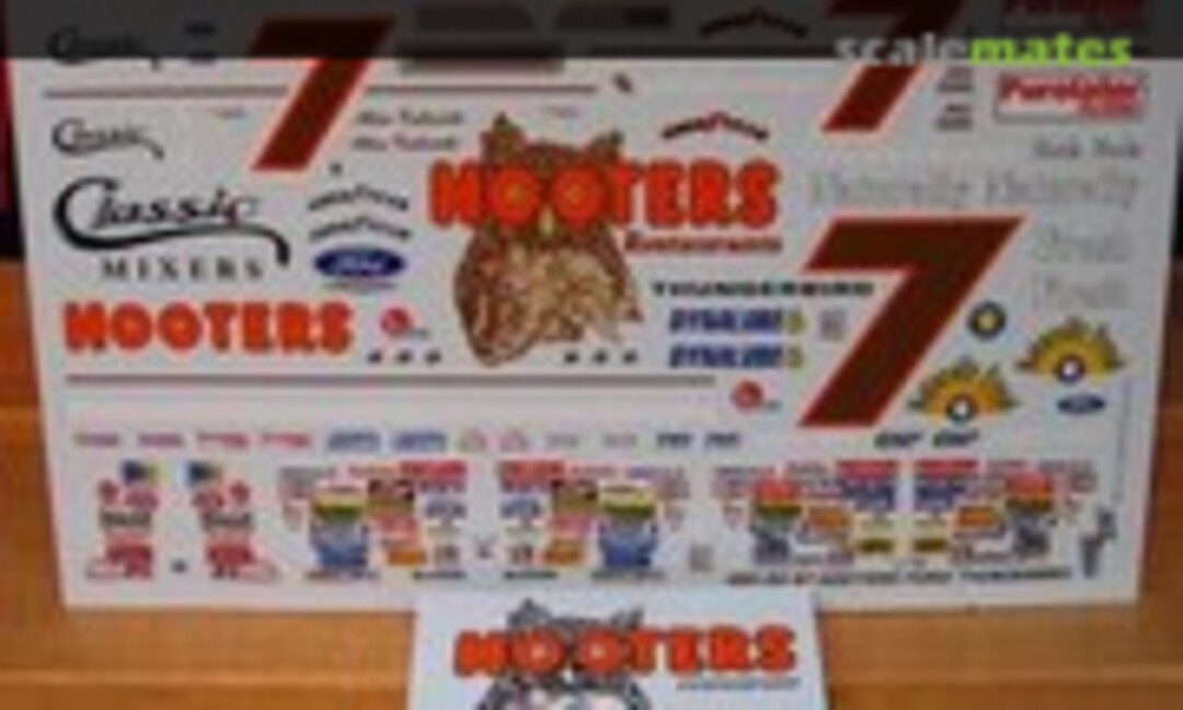 1:24 #7 Hooters (Powerslide Decals )