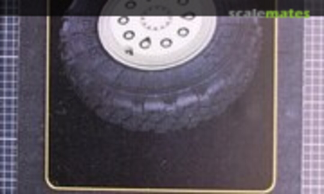 1:35 Fennek LGS Road Wheels (Panzer Art RE35-386) RE35-386