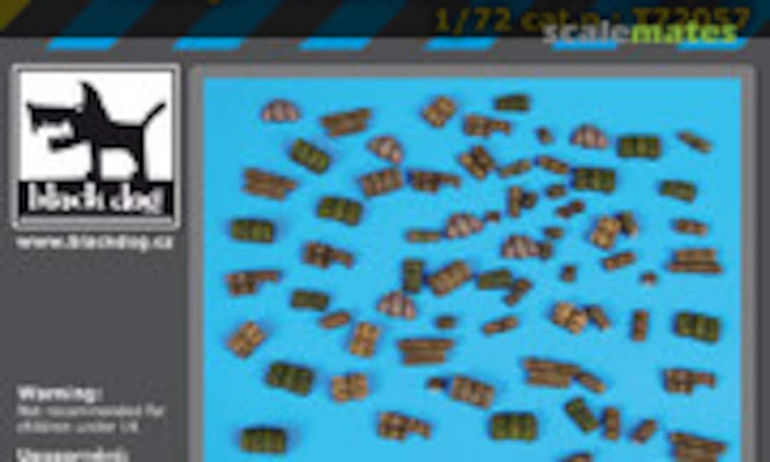 1:72 Tentage plus bedrols 3 accessories set (Black Dog T72057)