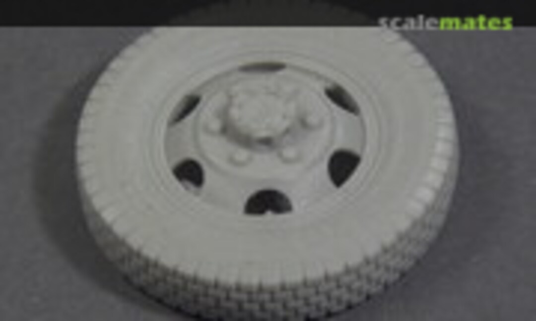 1:35 ZiS-151 Road Wheels (Jaroslavskij Zavod) (Panzer Art RE35-392)