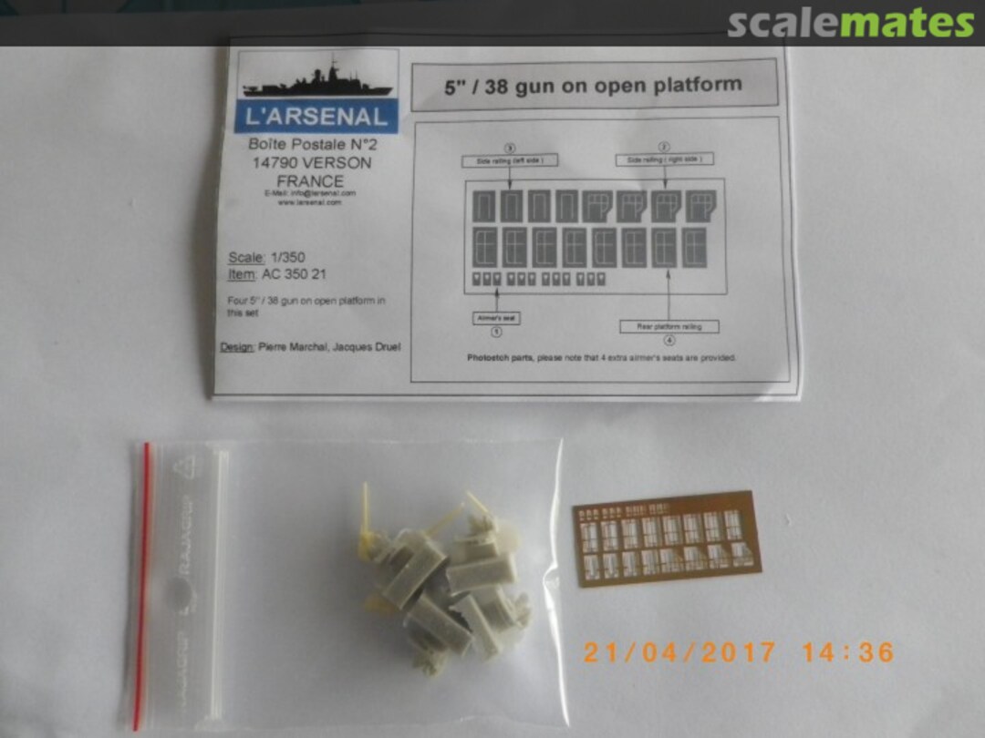 Boxart 5"/38 gun on open platform AC 350 21 L'Arsenal Boxart 5"/38 gun on open platform AC 350 21 L'Arsenal