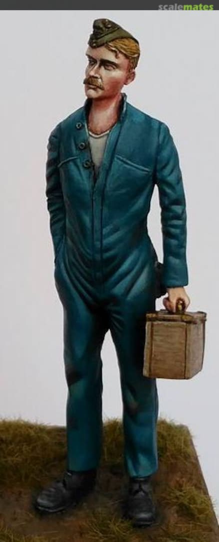 Boxart RFC/RAF mechanic with tool box WW1 unknown Elan13 Miniatures Boxart RFC/RAF mechanic with tool box WW1 unknown Elan13 Miniatures