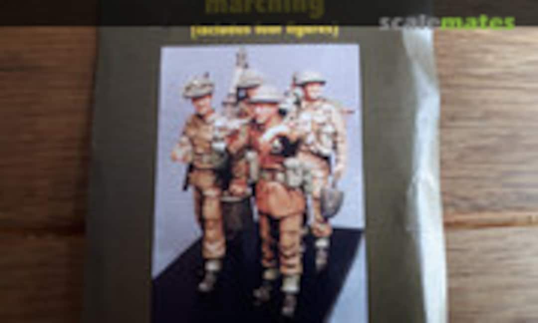 1:35 Vickers Crew Marching (includes 4 figures) (Resicast 35.5532) 35.5532