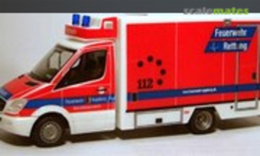 1:87 Mercedes Benz Sprinter RTW Feuerwehr Augsburg (Herpa 049177)