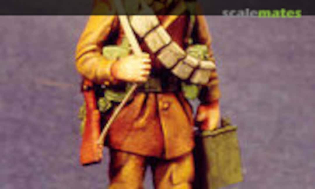 1:35 British Infantryman Walking with Rifle & Can #2 (Resicast 35.5540) 35.5540