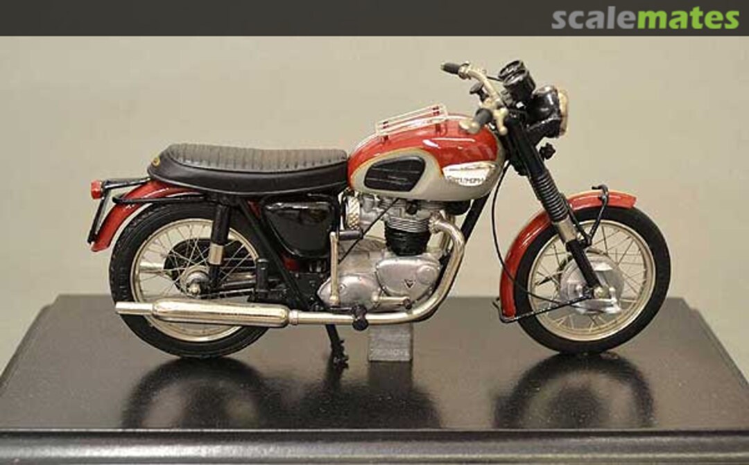 Boxart Triumph Bonneville HM2 Scale Model Technical Service Boxart Triumph Bonneville HM2 Scale Model Technical Service