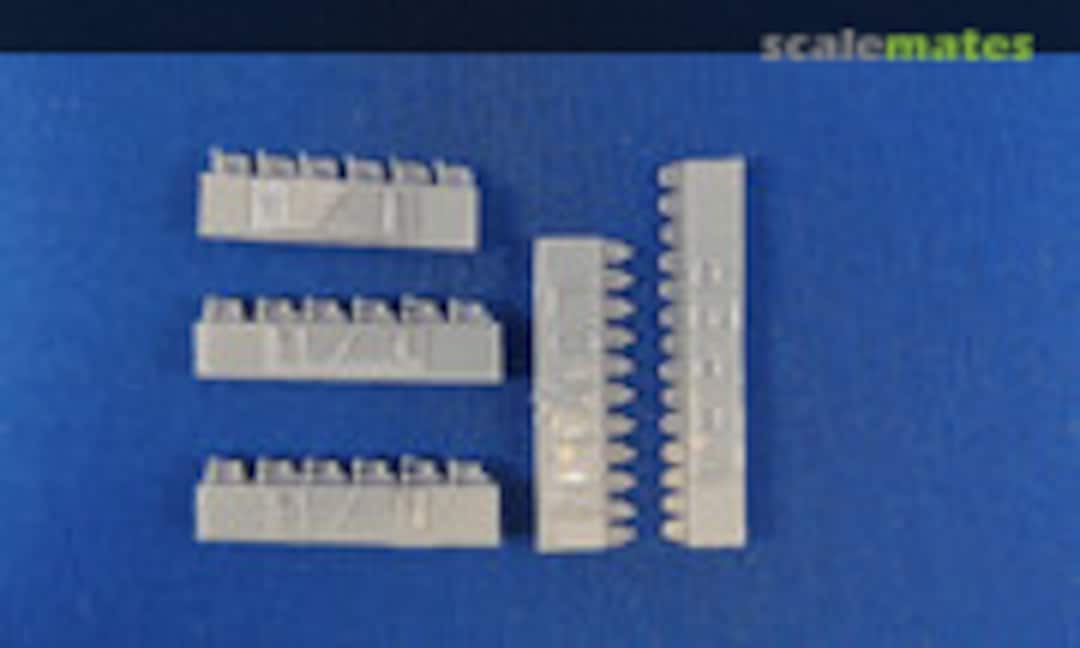 1:35 U.S. Hood Latches (Half-Tracks) (The New TMD 35-1322) 35-1322