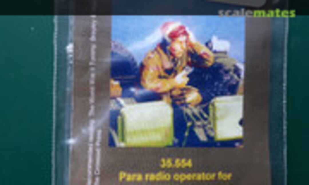 1:35 Radio Operator for Jeep (Resicast 35.554) 35.554