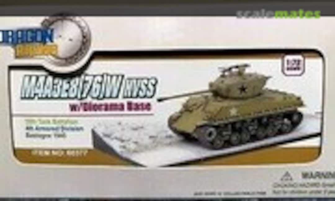 1:72 M4A3E8(76)W HVSS w/Diorama Base (Dragon Armor 60377)